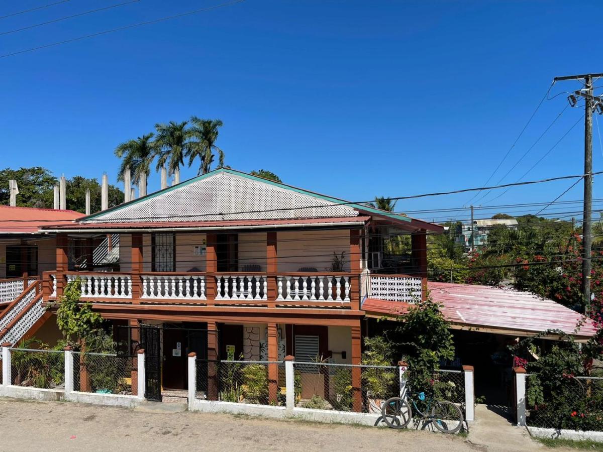 Saint Charles Inn, Belize Central America Punta Gorda Kültér fotó